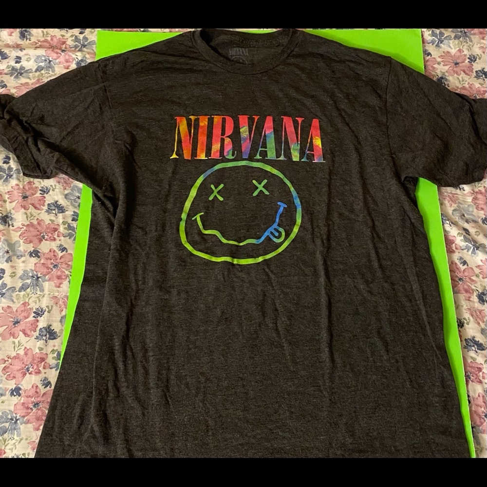 Unisex Nirvana Rainbow Logo Grey Graphic Tee - Picture 2 of 4